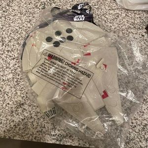 millennium falcon popcorn holder